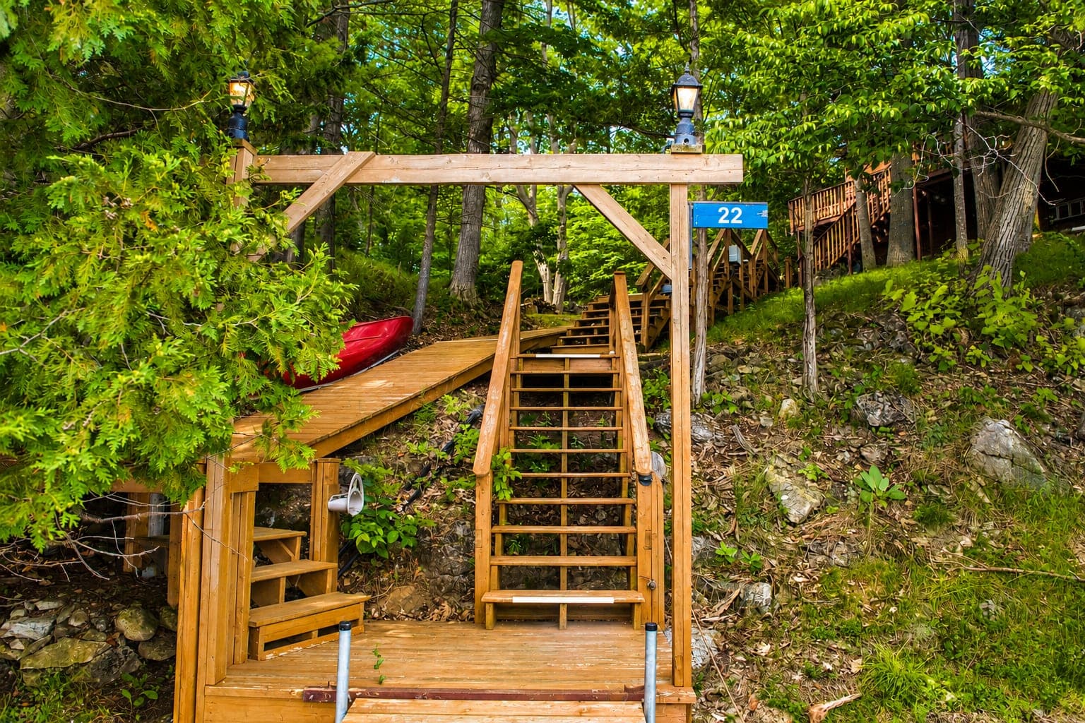 Outdoor cottage and lake view 13